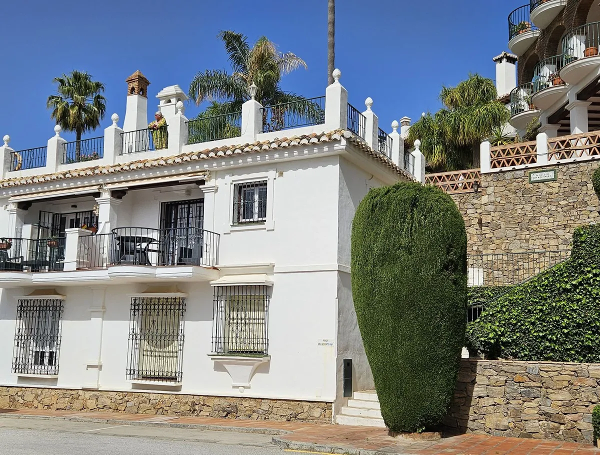 f865ef02-b4bb-4935-a9a0-c35691b4e9f6