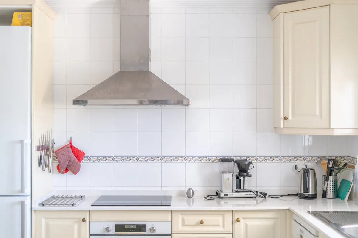 378a2e40-3c4c-4663-92e7-7bdb7b2da8c1