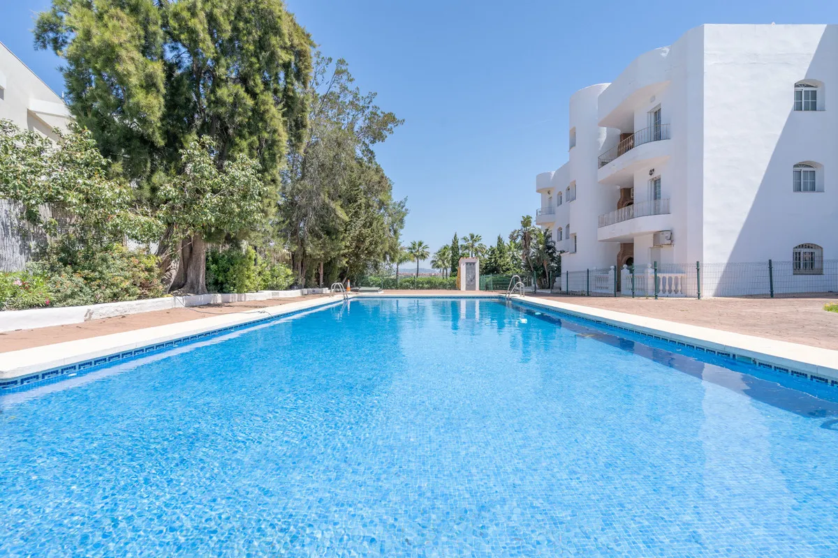 78ebb0c0-403c-4138-854b-fa6d35f00f02