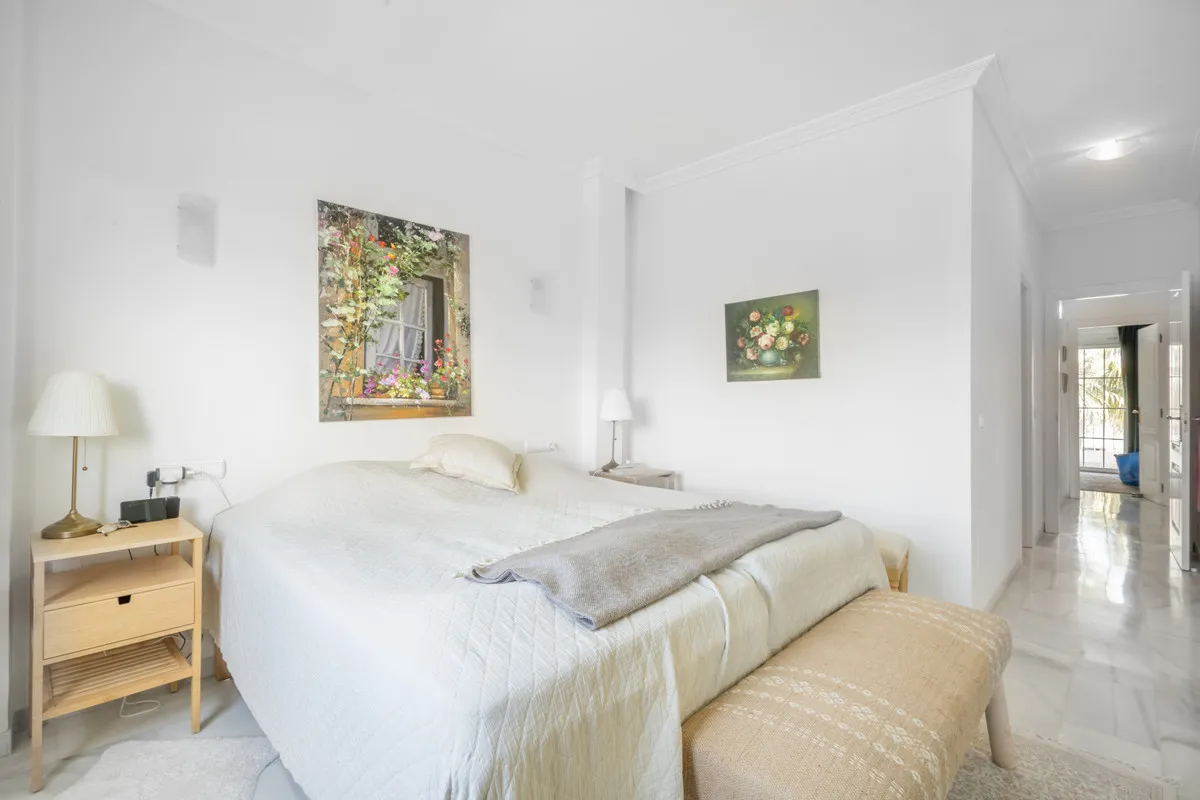 7e125120-4701-4aa2-99c5-b2d4e47881a2