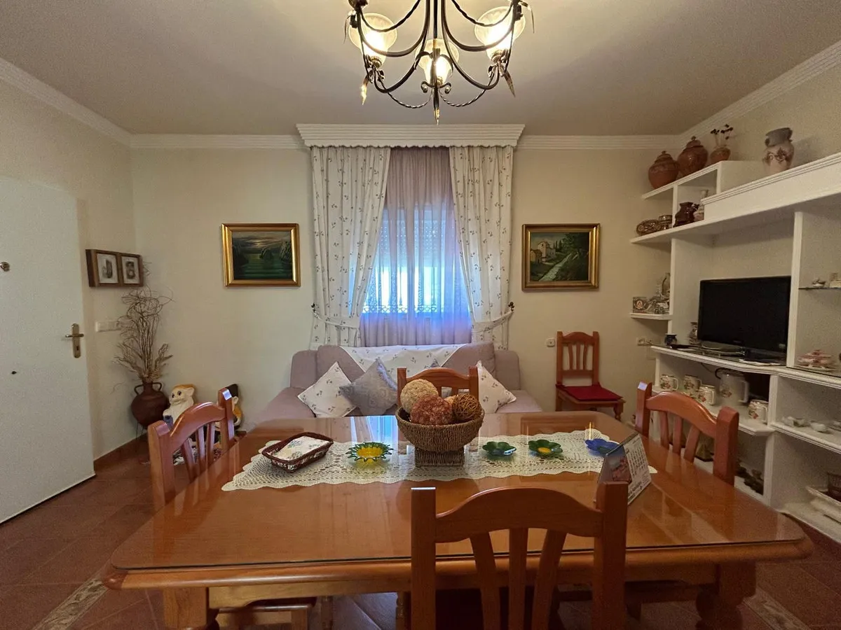 f1e9f21b-f565-4dd7-8403-13a651f65af4