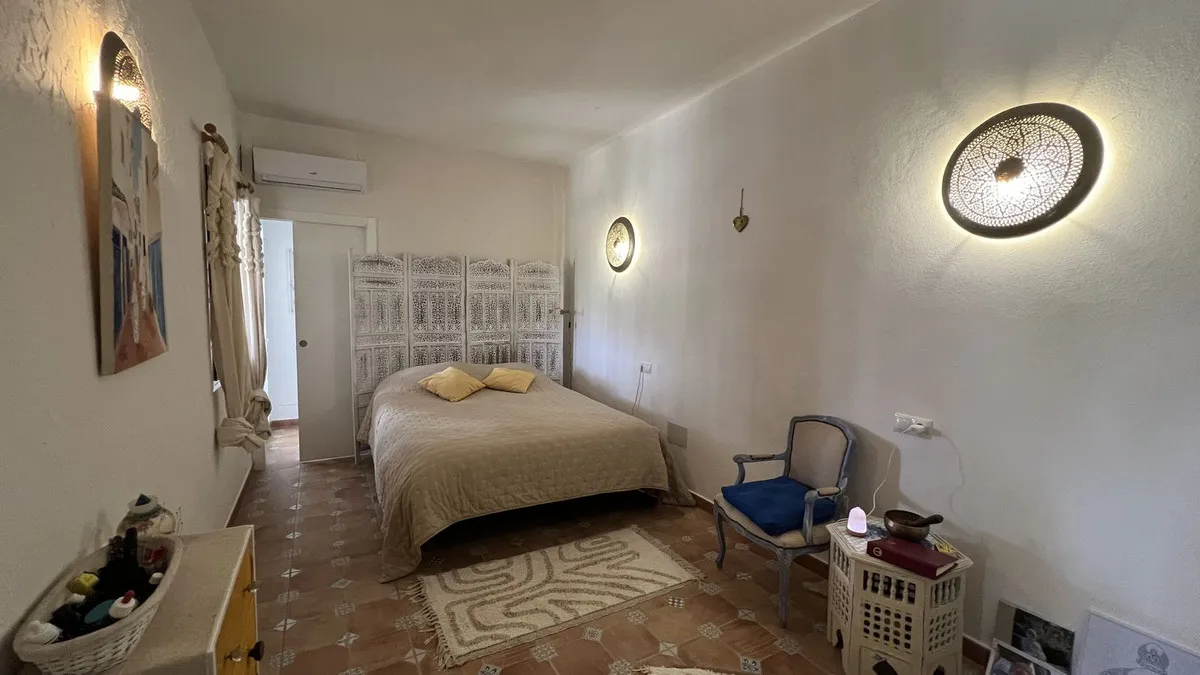 7f7711c8-48be-45d2-9668-7be42650dccb