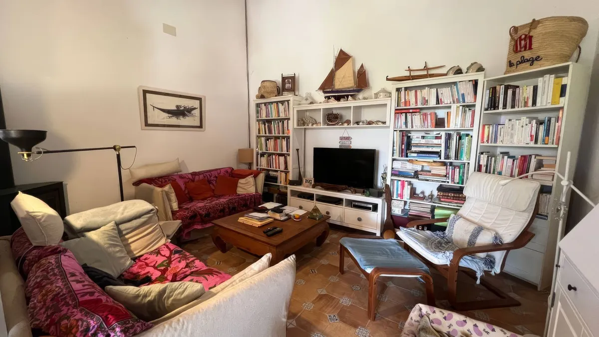 a625761a-345c-4c9c-9844-4d3ff5ff8e37