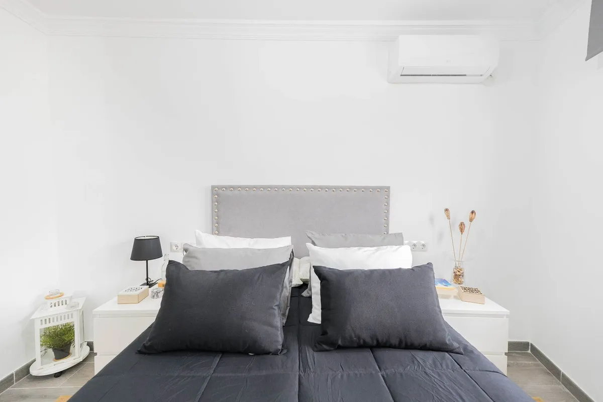 53b24dab-9129-46b2-84a1-0655ff722301