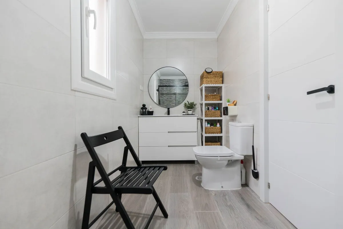 f6f823f7-4c7d-4d66-99fa-e121105c1950