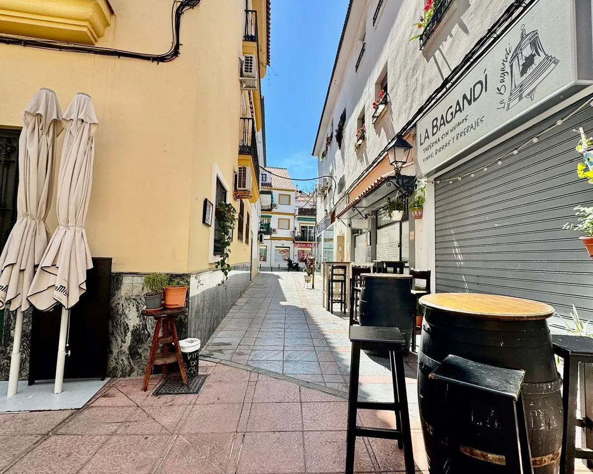 1f0cc1b2-2b8f-4d7b-9f3b-6b90c23104e9