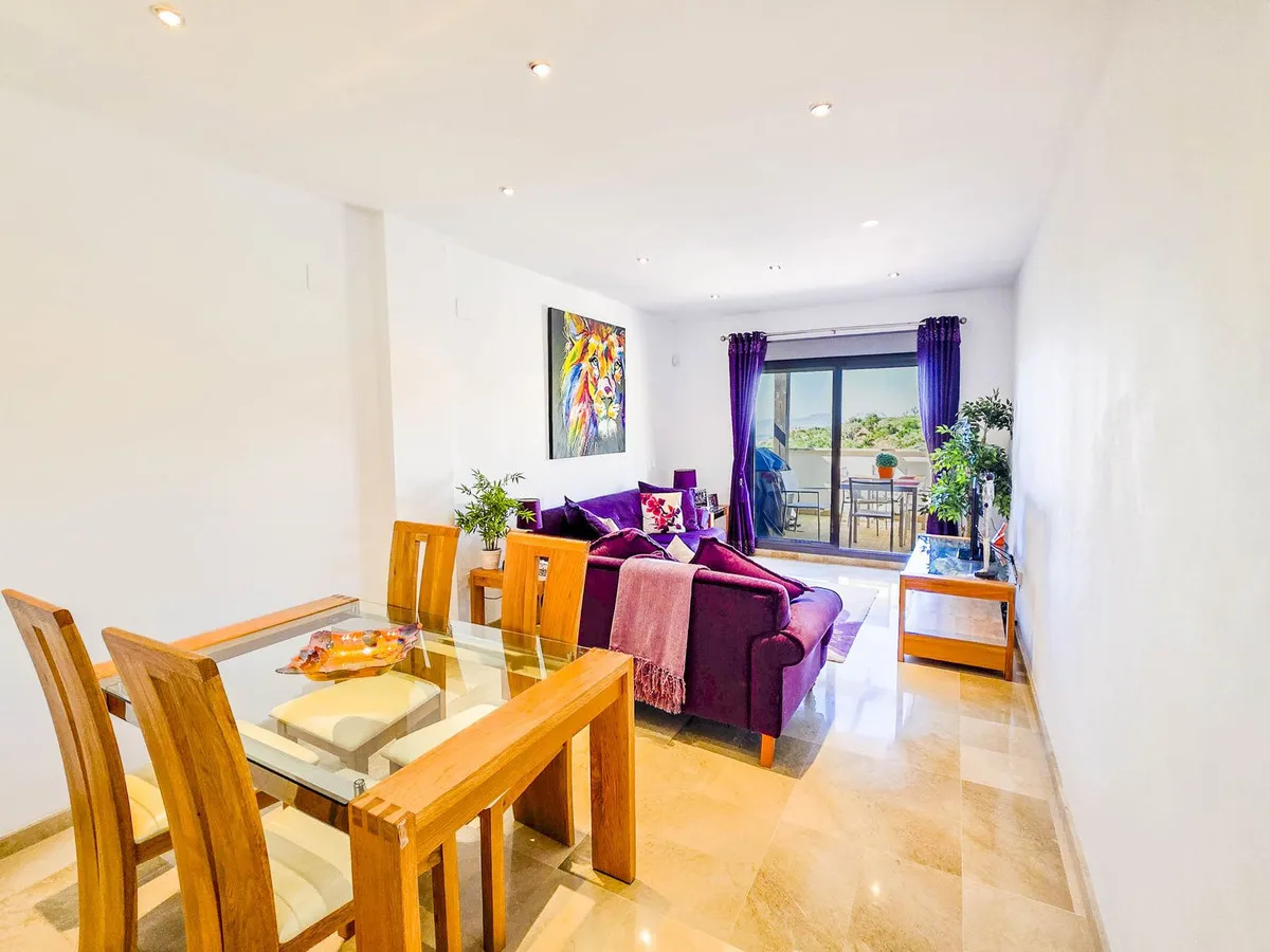 1e3827ed-b4d2-4215-bb43-76cc3881b9d5