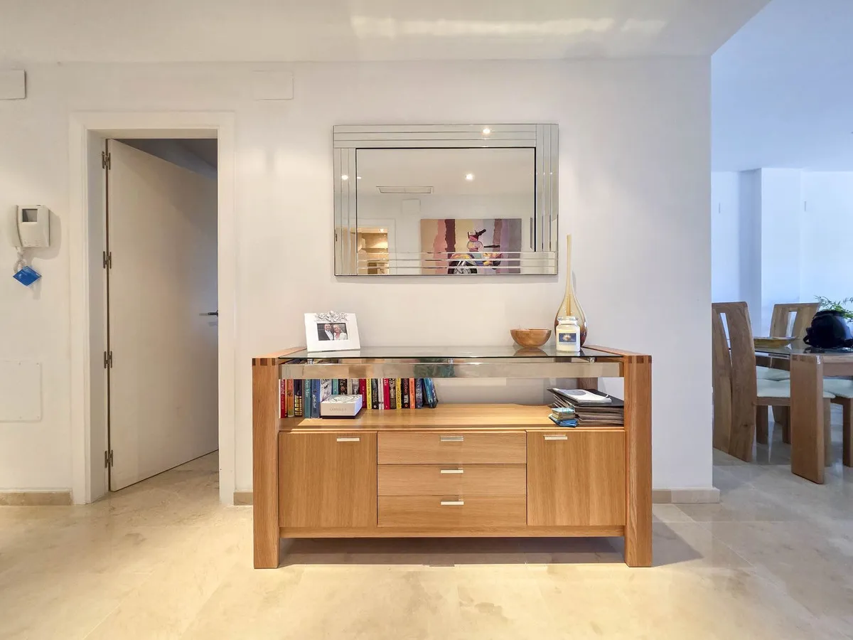 cdeb6edf-676b-46f6-b77a-e15003cd1bb6