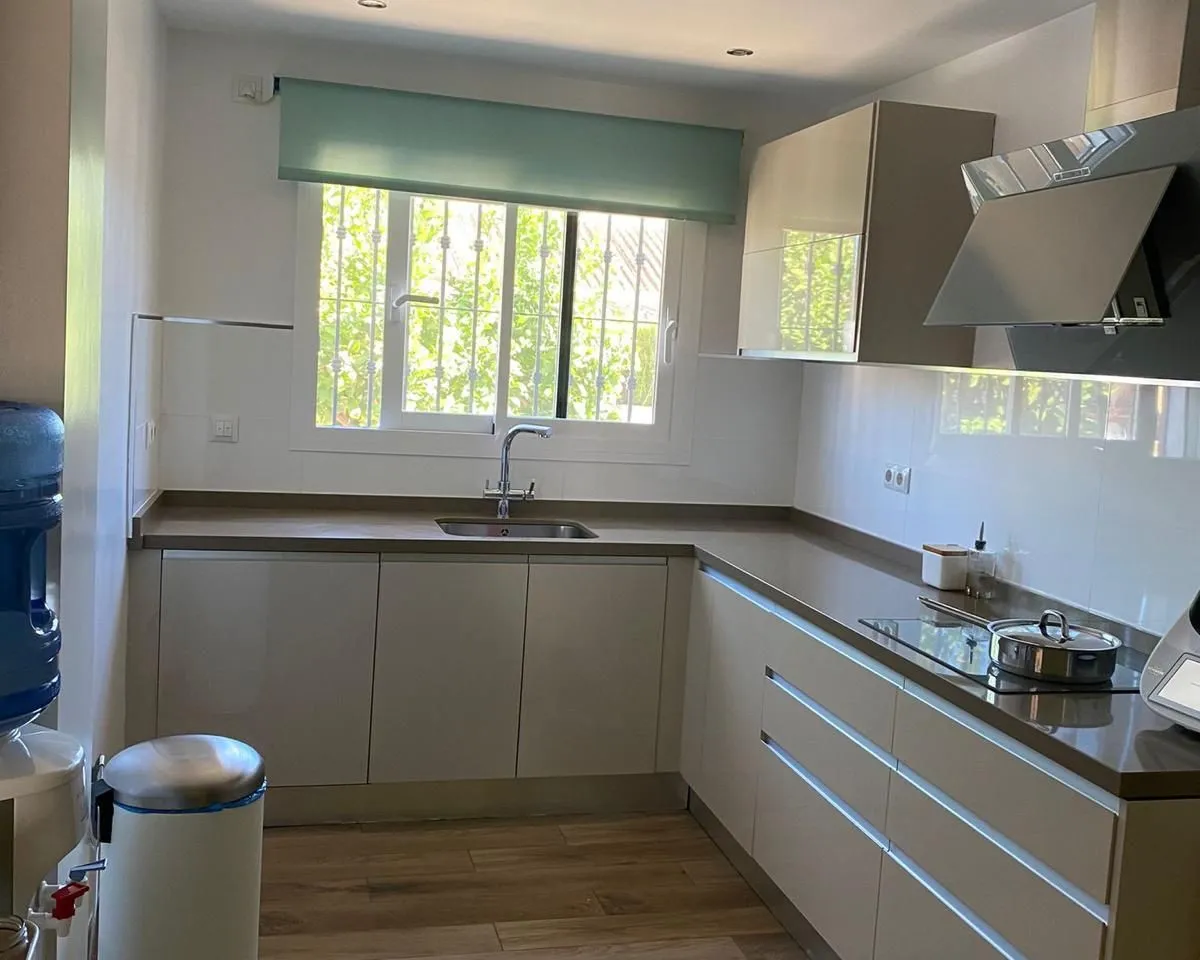 1a94001c-96e5-4ae8-aba2-392ae7f38a30