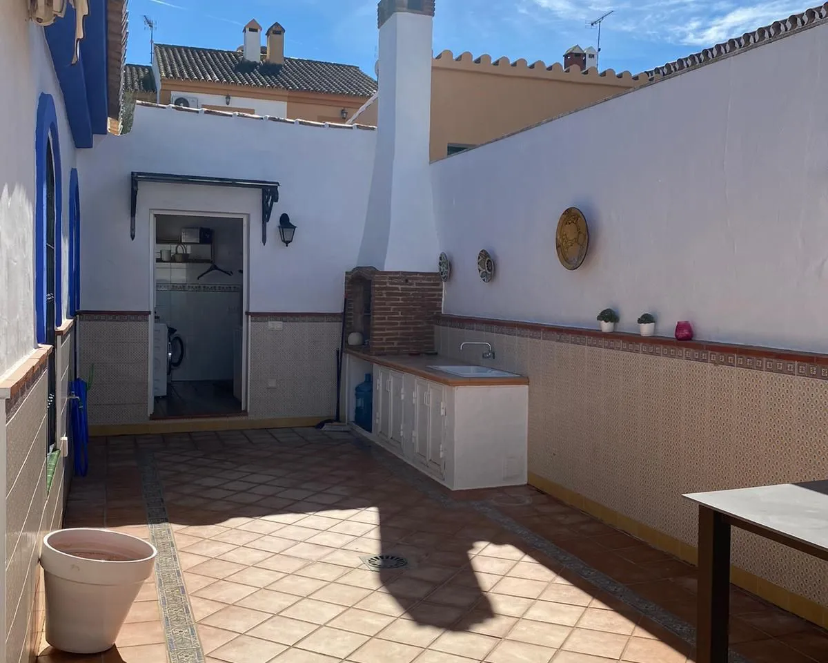 b8b6d4c5-d427-4e61-9d56-9e2c42c2dfaf