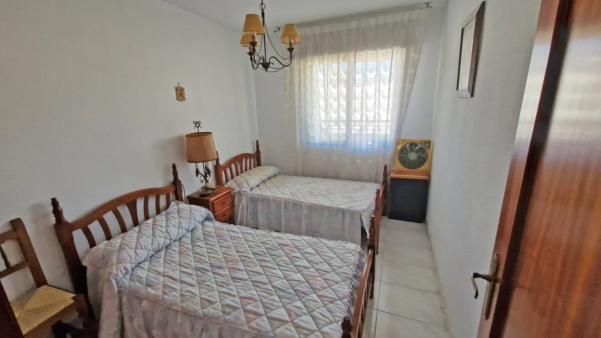 0f56d86c-a8a4-4975-a99f-3a7009f631a0