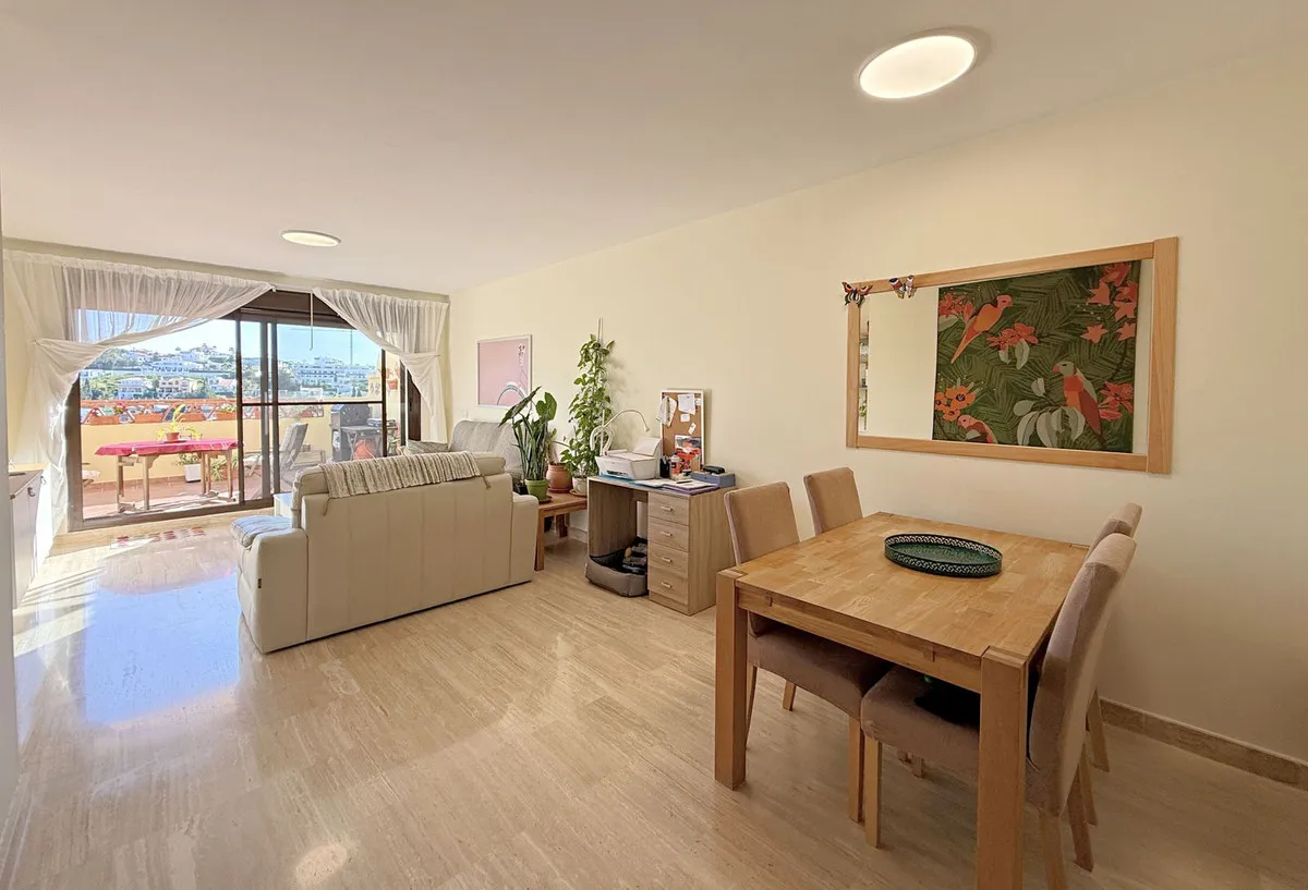 f48655bf-5ade-49a7-9371-3de1d54613e0