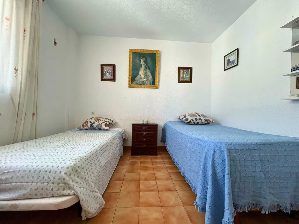 6aad7aa8-f7c0-4af6-a81b-725f1d8213e3