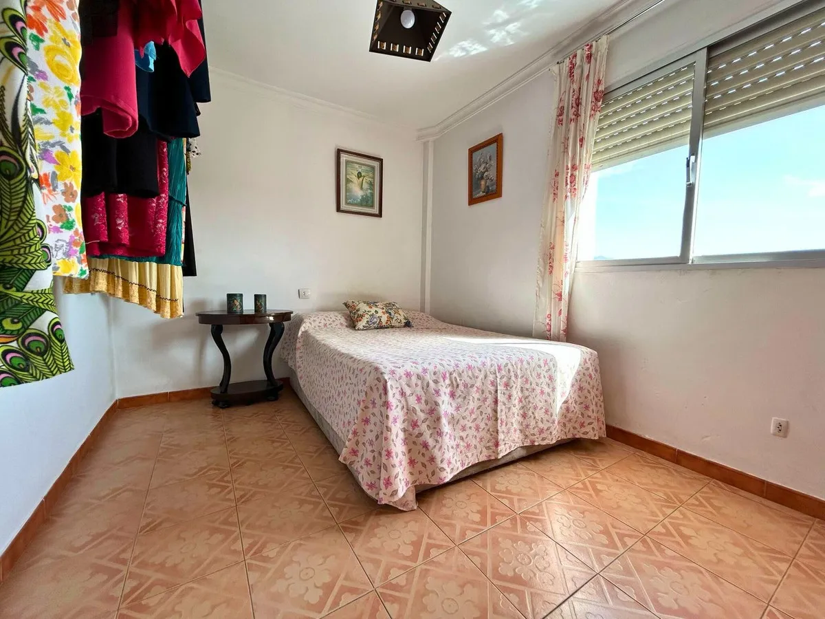 dcea7f3c-3fe5-4dc3-afaa-bed0ca1bc184