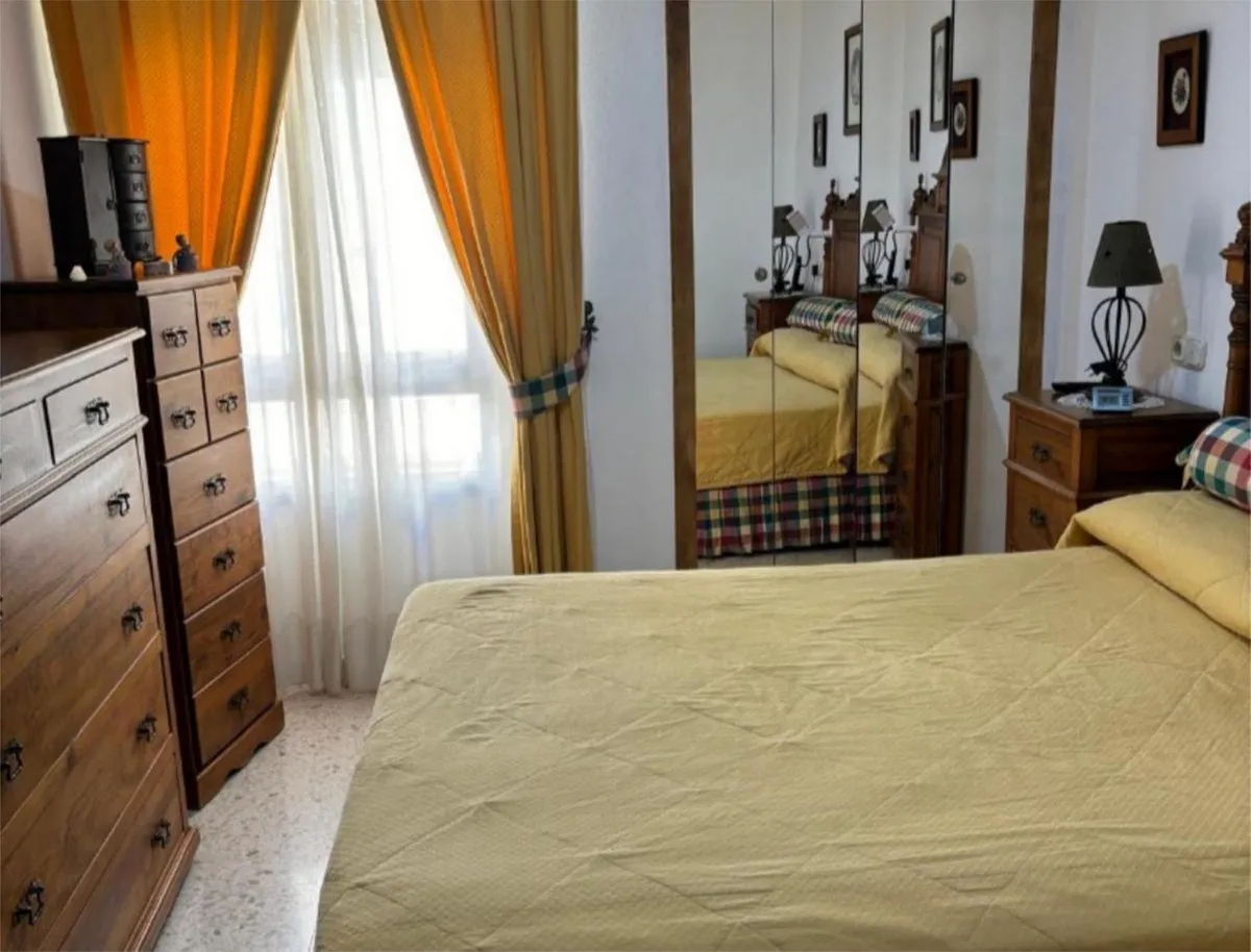 08b3bc12-136d-4764-8b86-71f7011a0f6c