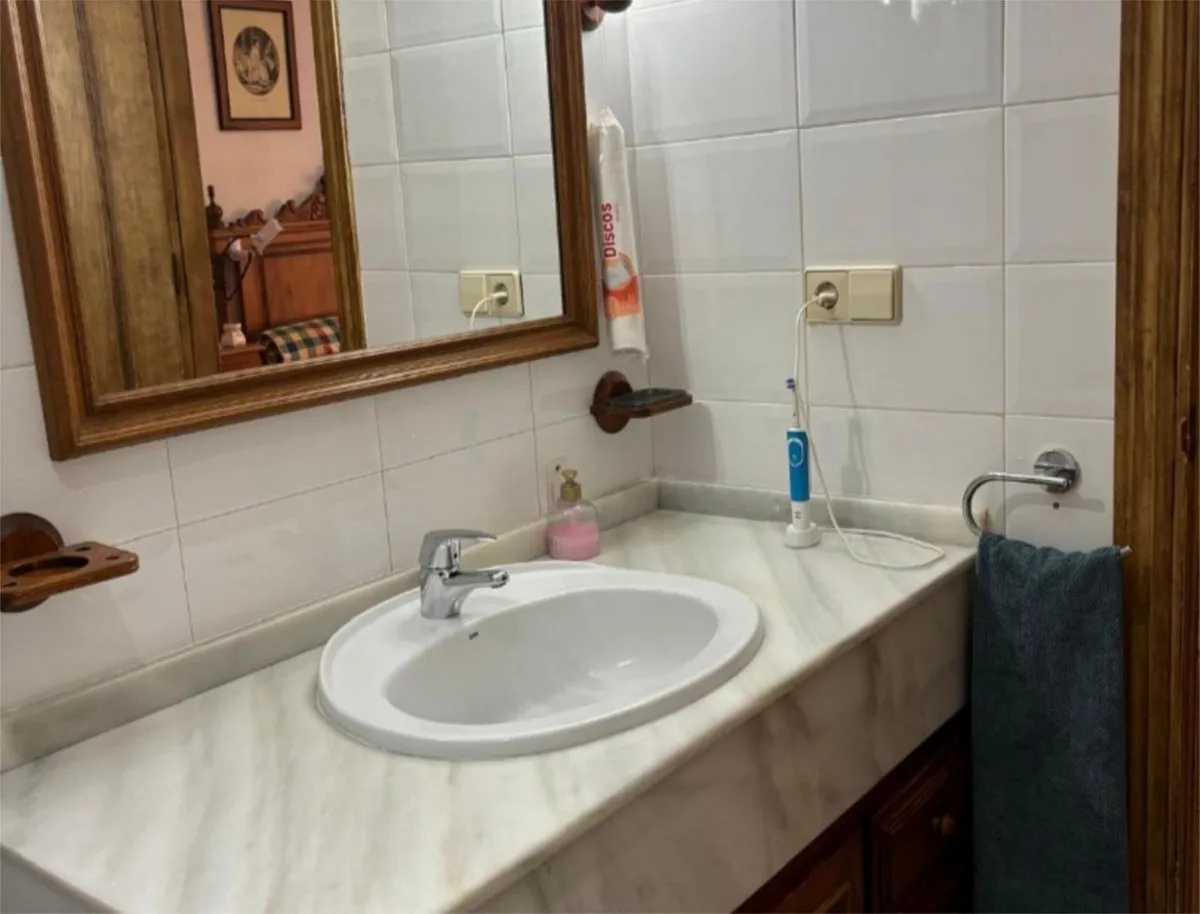 0b4a8b2c-b235-4944-8982-59dc41e686b8