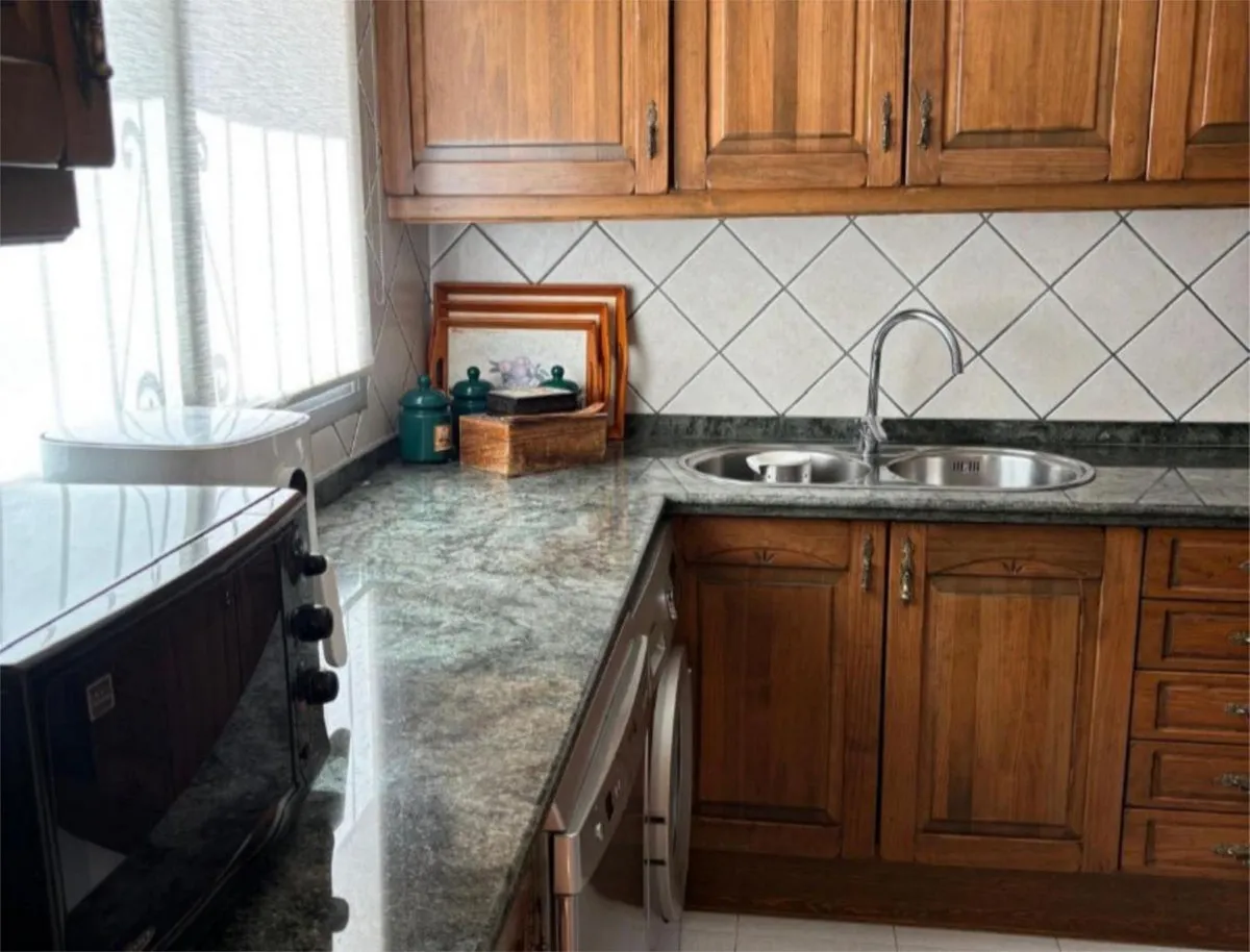 aef5a0f5-aca5-43bd-924f-23250fde9065