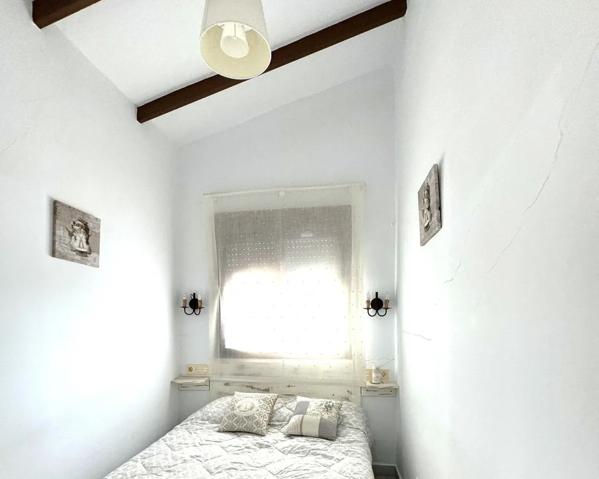 04f2c1e4-037e-496e-b63e-1bd9d5eef24f