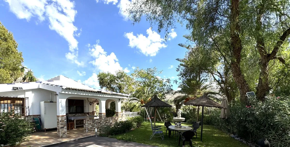 83eb12c8-f029-417a-b4a4-de055a4f3f95