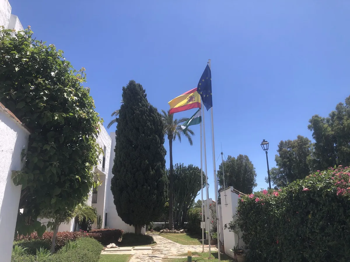 fe7fed51-b7c3-4df5-b516-be1d728878e3