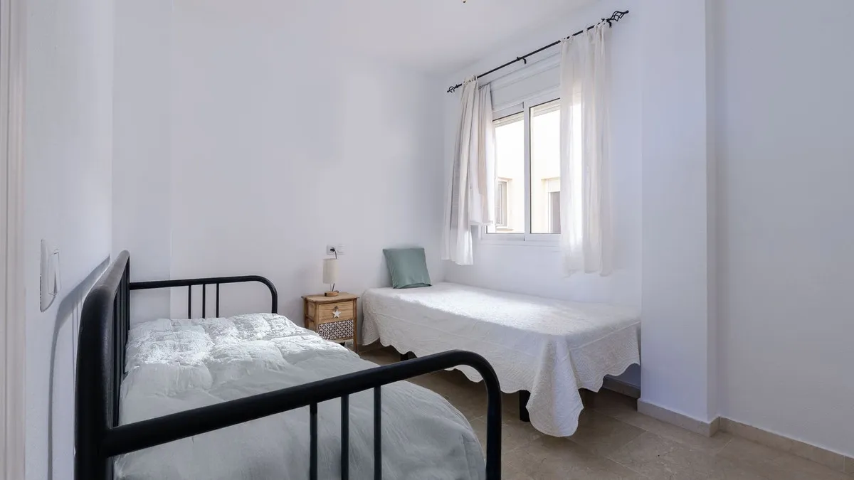 18c19816-59c4-4beb-a8e8-13f199f97bc8