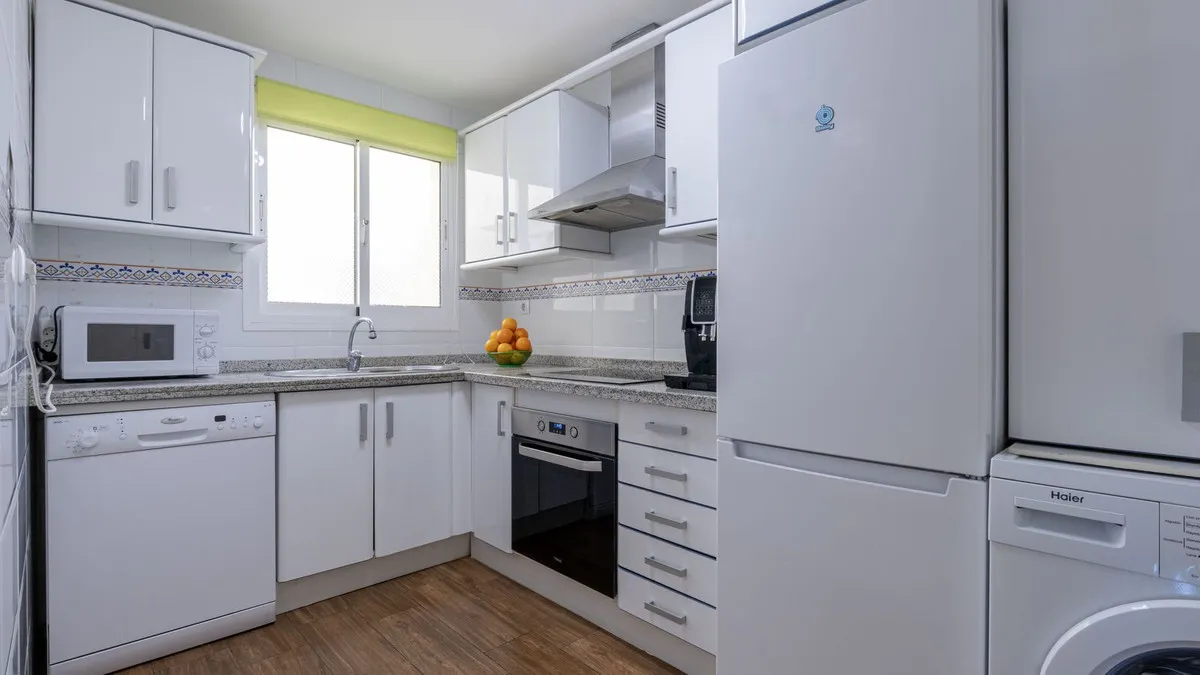 9ffcdf7e-2761-4e30-8fe3-b09b920fd46b