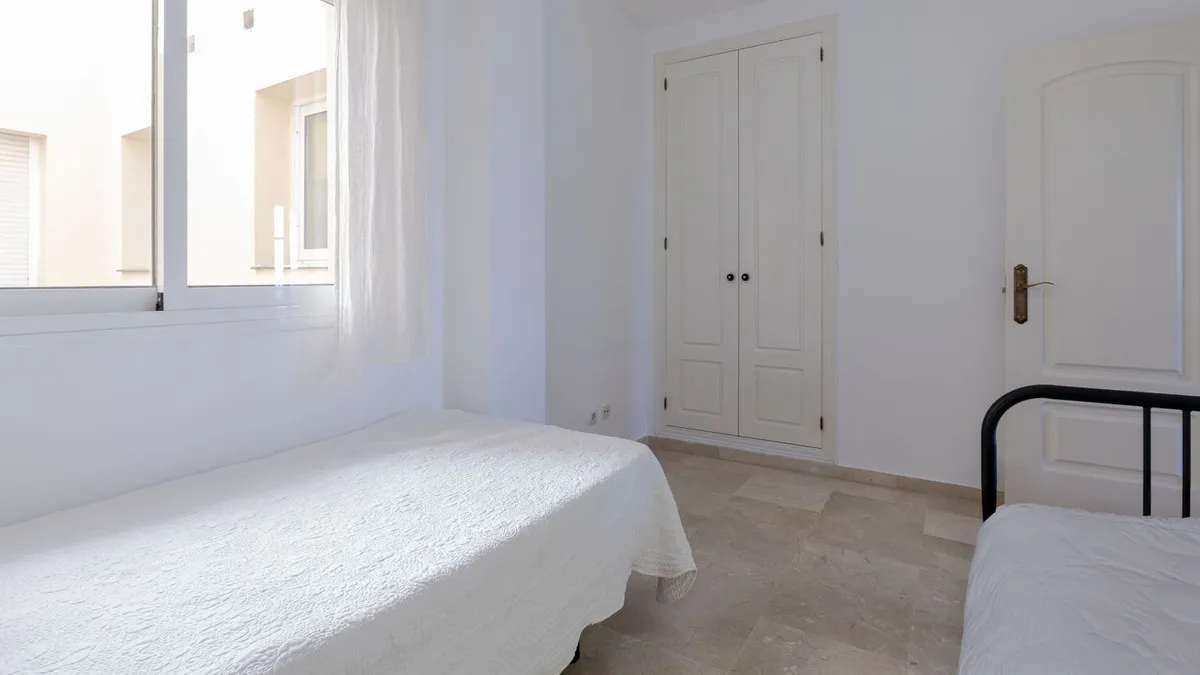 ad19649e-728c-4bb7-9252-381133b9f8a2