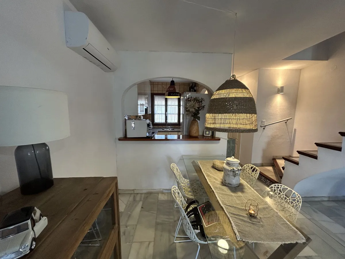 1c02a450-32fd-49b8-86d7-4f59bfe39210