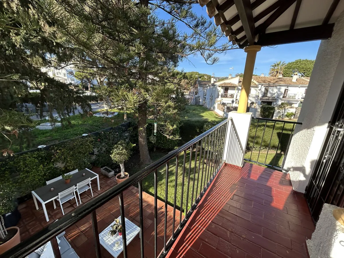 2d13244c-8e26-44c4-8c9c-e8f81fac6817