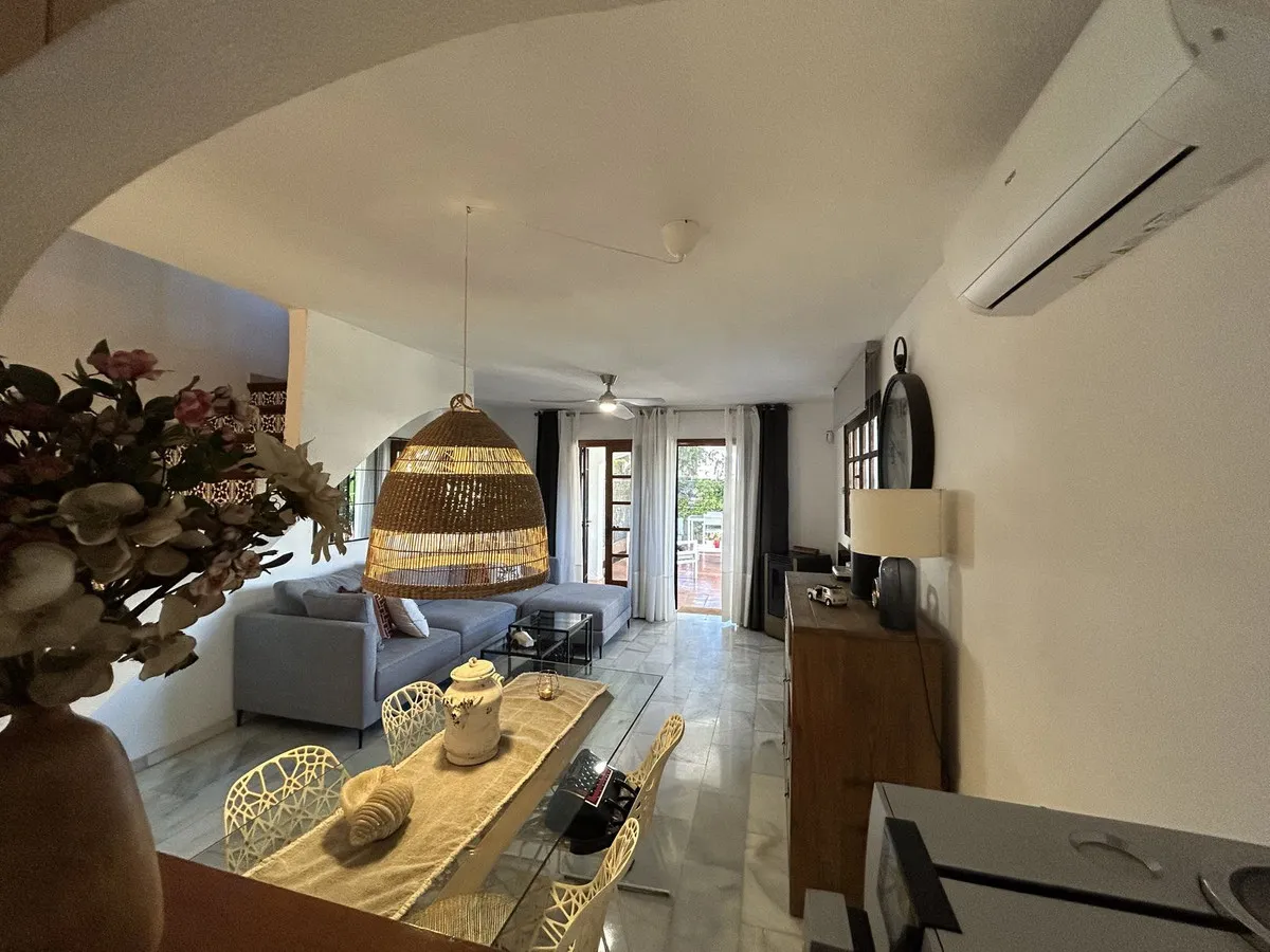 fd69d3c4-8c7f-4630-bf17-f58da5073b57