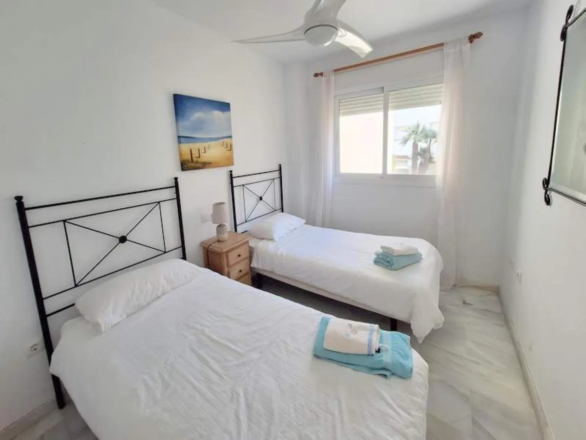 771ca321-27b9-42f3-8a78-9005346b7d5b