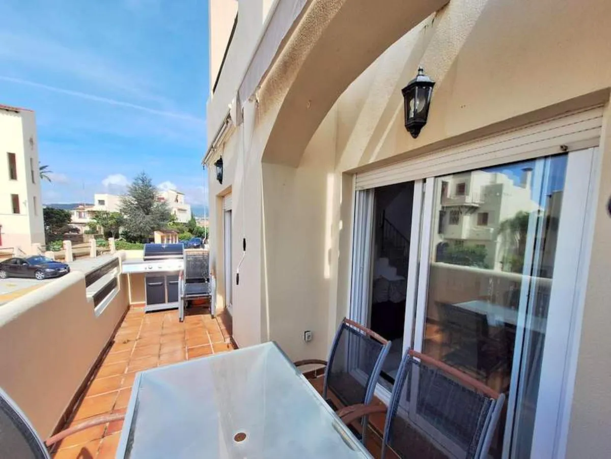 907c4db2-f015-40a3-8bf7-4cfae283feb3