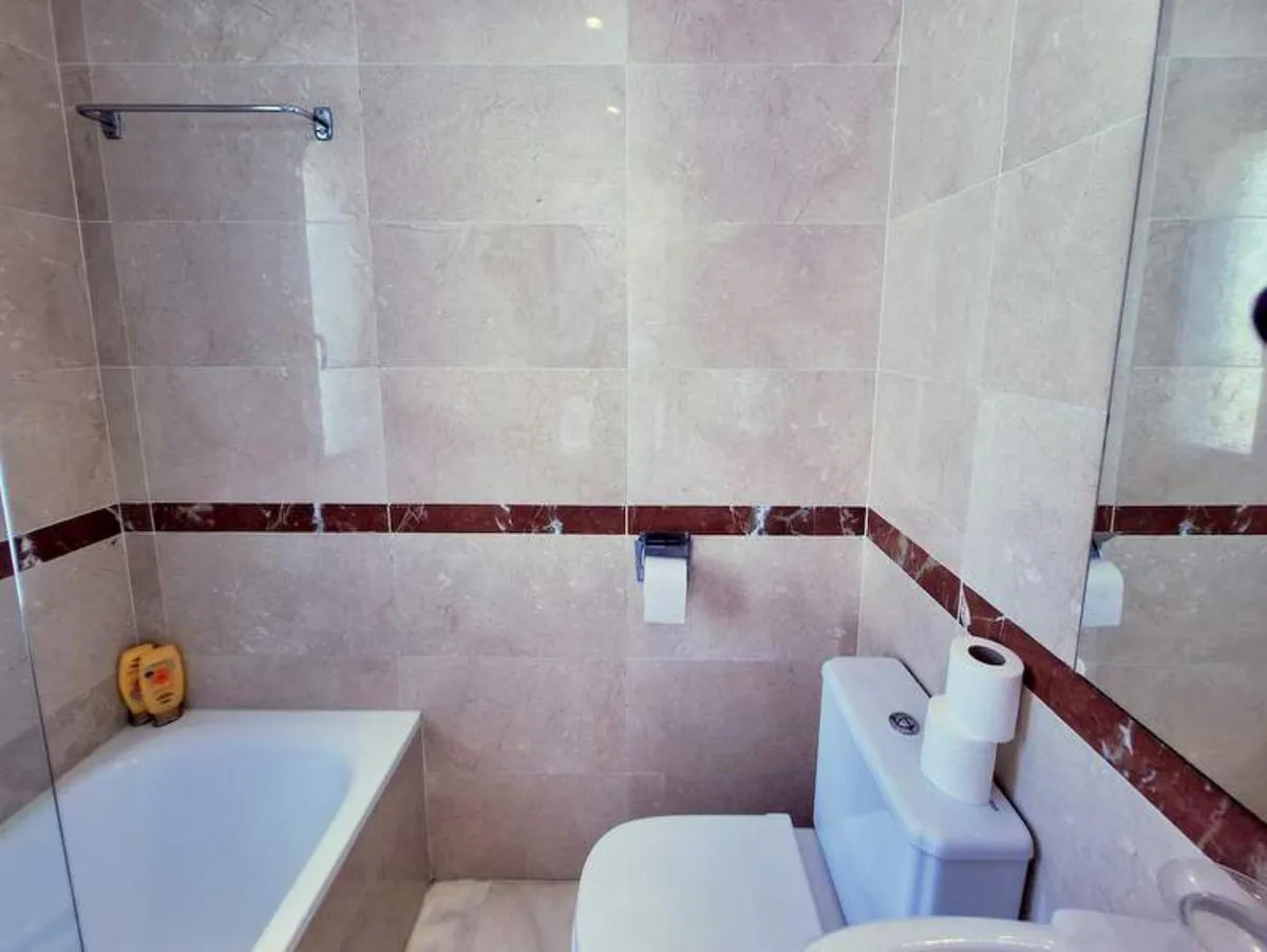 bd53d4f5-0532-4d19-a0d2-82102093be27