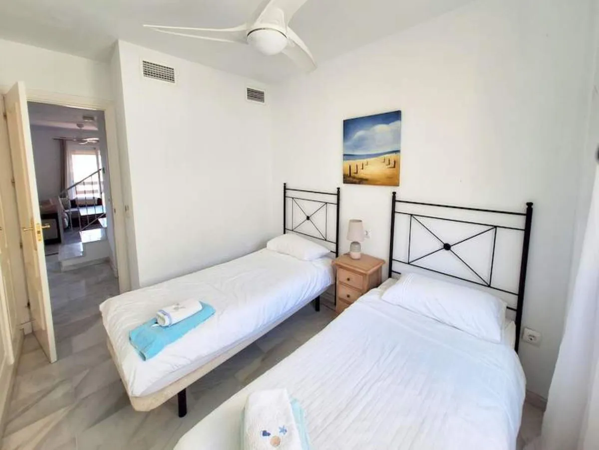 d0f9ea02-ab14-4482-9c13-175812ae542a