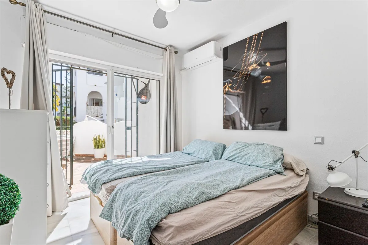 0605b93b-9400-44a1-9b33-18a826a2c8de