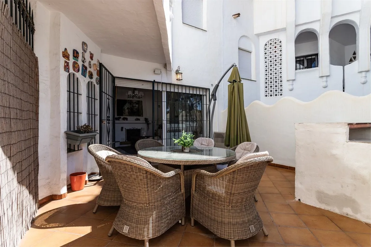 596f7c7a-fdcb-4e2f-81ab-fa6626bbcfad