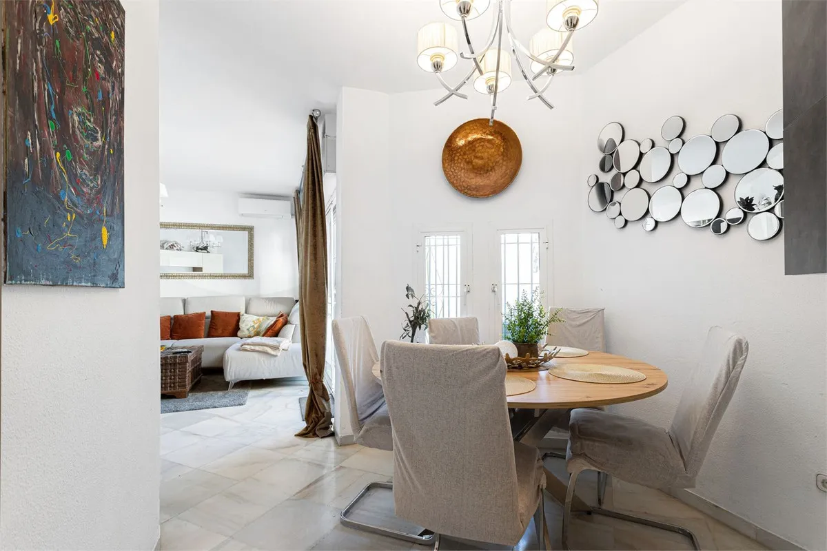 f1a169da-b5fb-4f8e-b6d8-3a24ff33c8f7