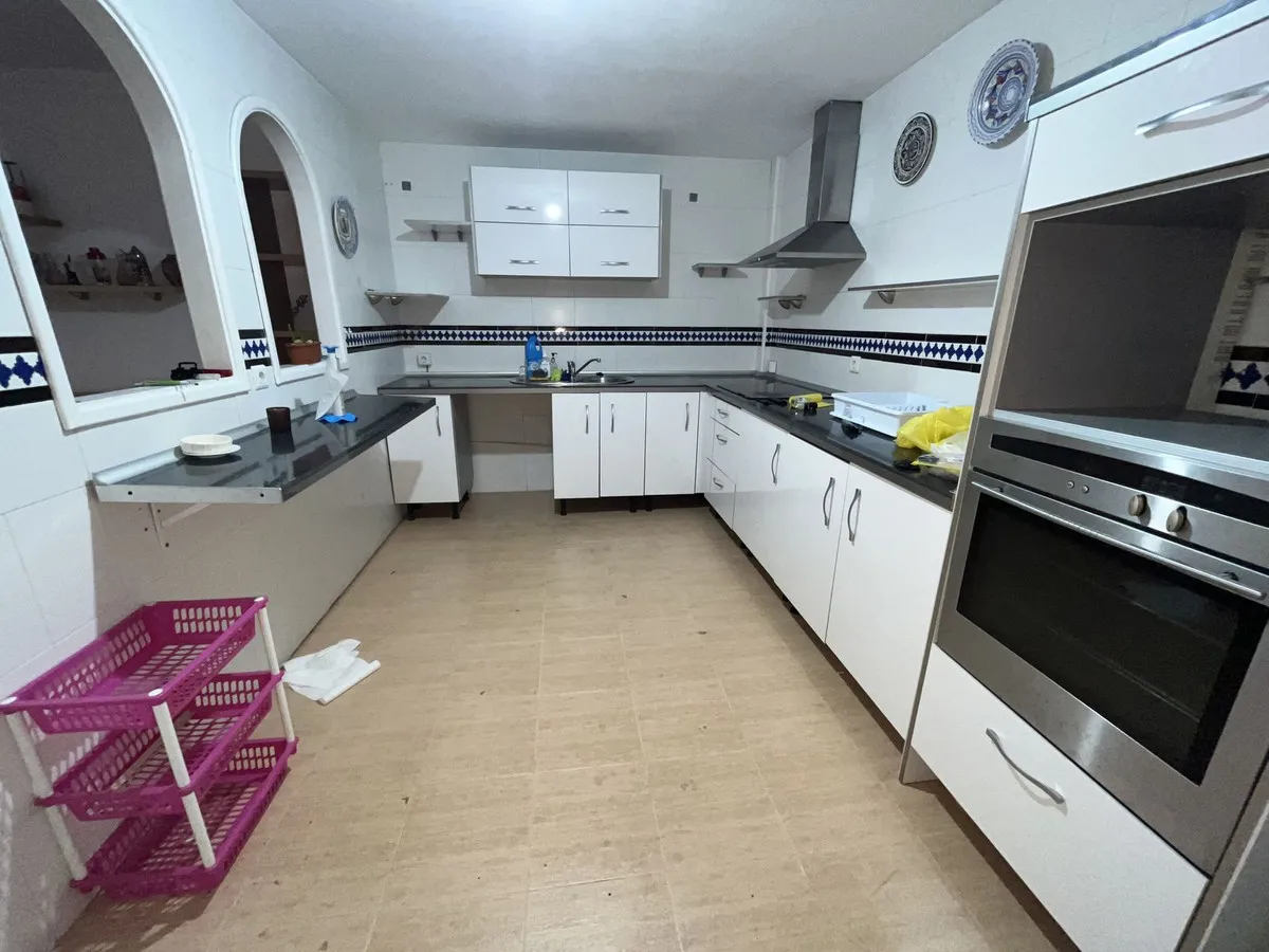 f7381f24-6abe-4291-8d15-35b28d079fa8