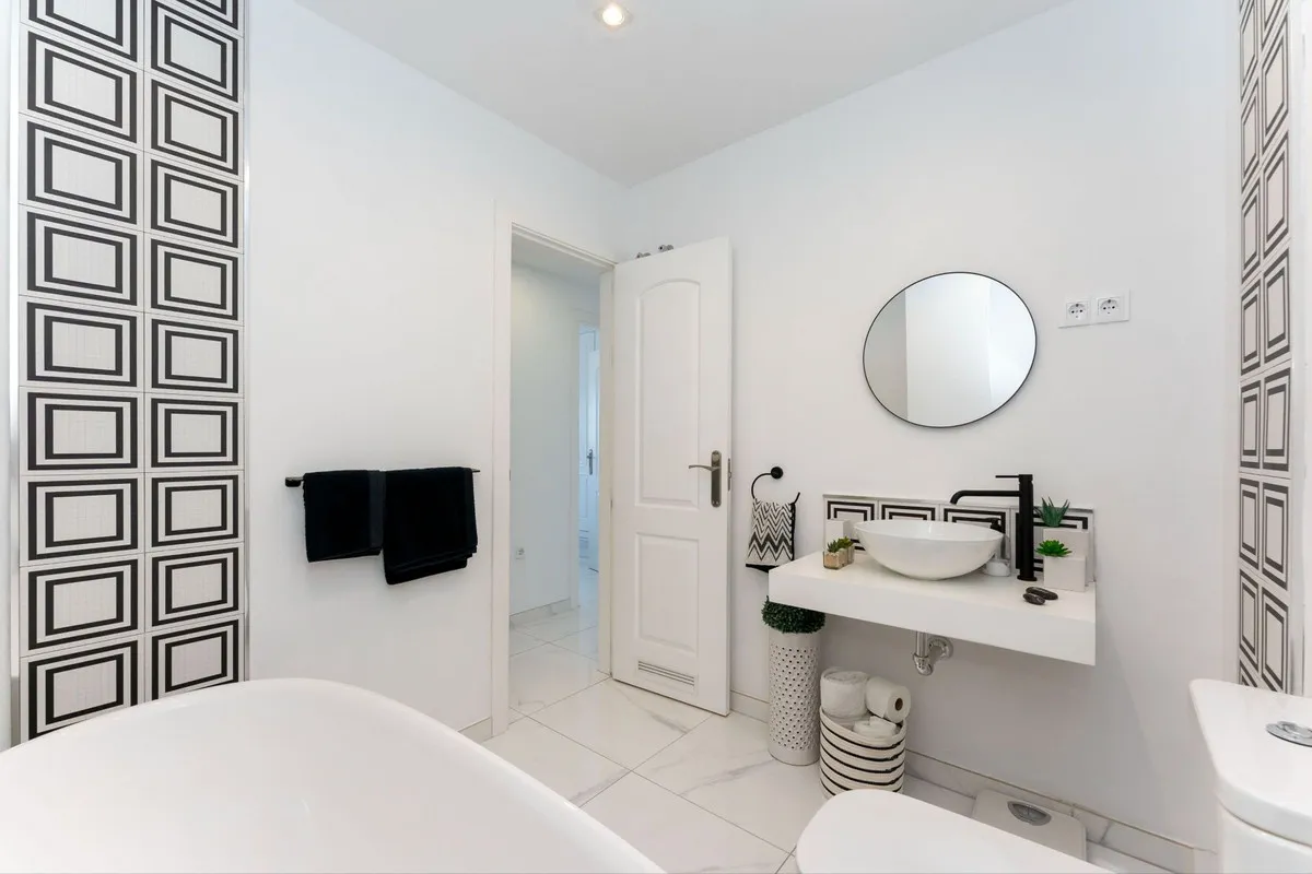 32af3986-1e62-4b4d-a6e2-9c77d0cc3c02