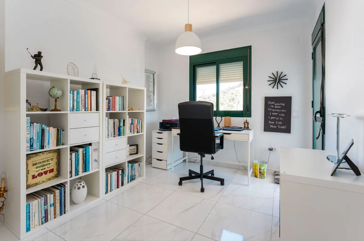 d8b106fa-fde6-4f9c-96db-36869db274e4