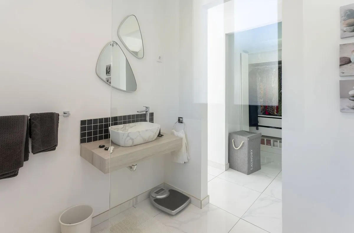 f70ba98a-11aa-4909-898c-4bb27d78525b