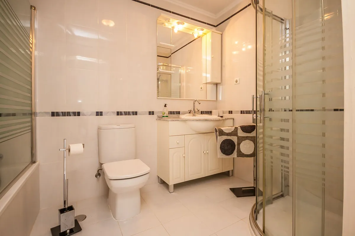 31cdff42-0e7b-4bb6-b704-5d1cfa0a6064