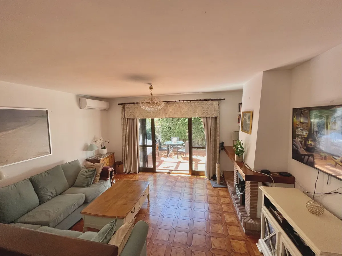 387e7c7b-b9bb-4b7c-808c-25b4d247a965