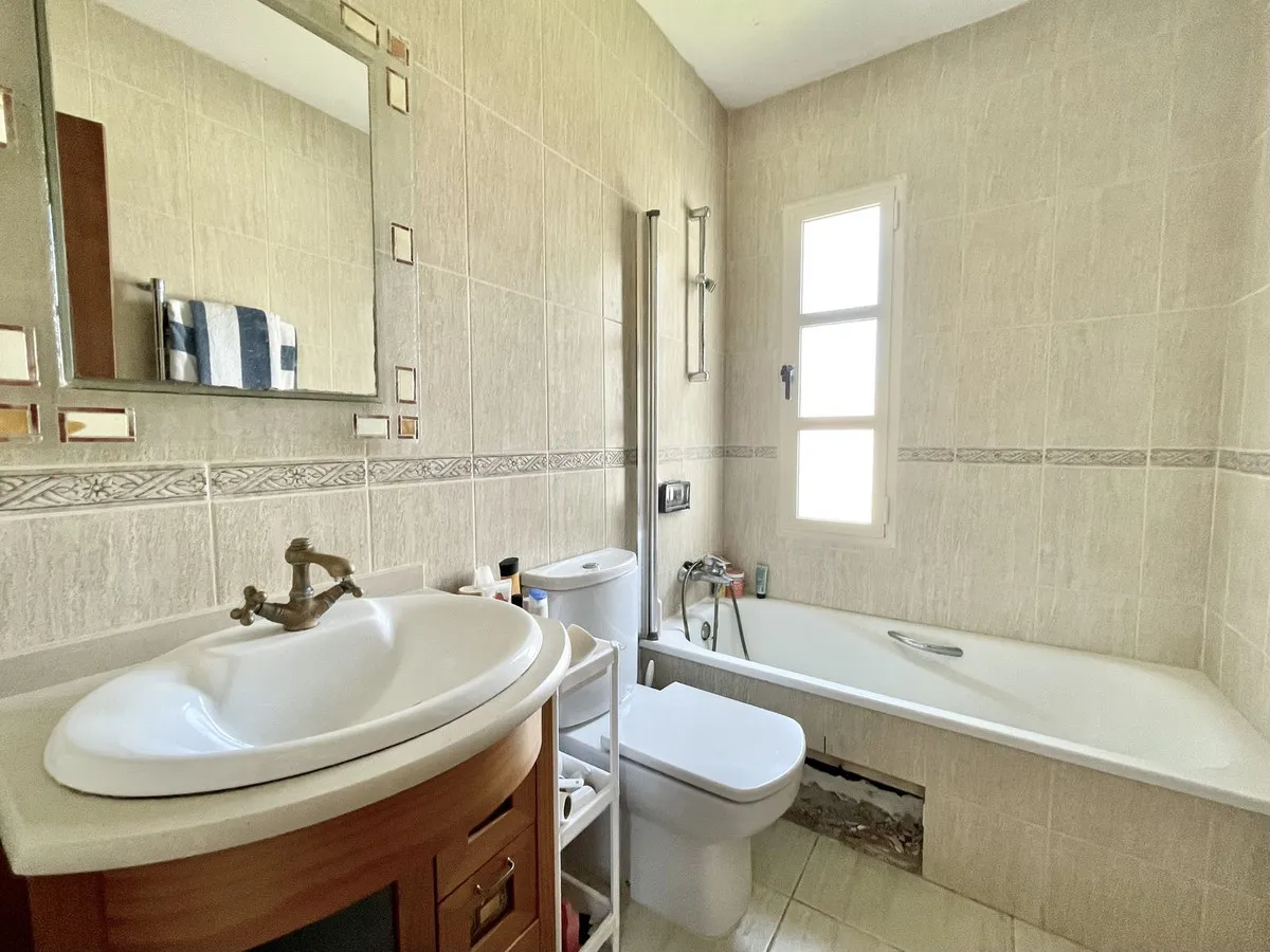 6a9bb987-25d8-4d04-8711-804fac9f3fa1