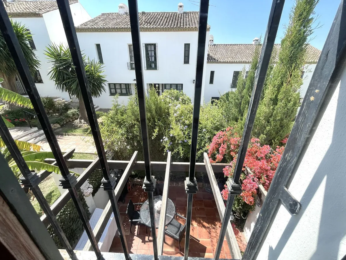 bf363e4c-b5d0-4a9c-a26a-d9f3f97a7736