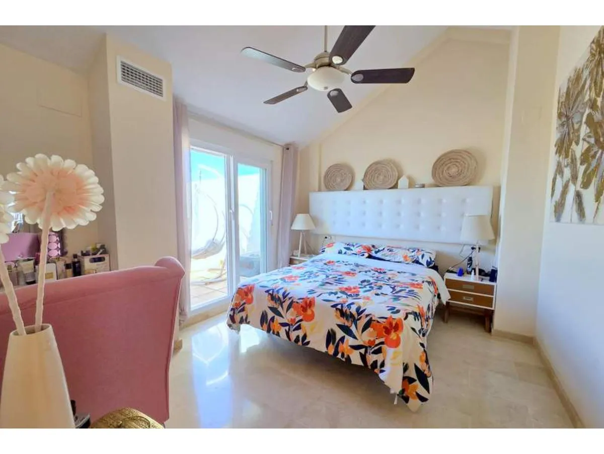 b592282c-93ba-40c9-8bbe-28951e906a50