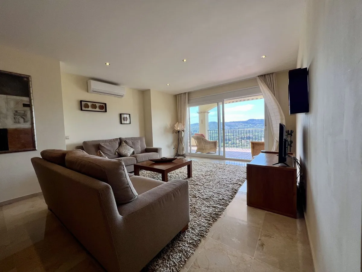 0c4cb8e6-cc05-47af-930c-f02ae00f2c5f