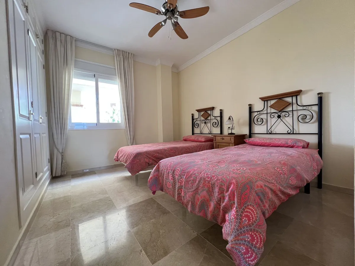 54d3de0b-18b6-4f4c-a6c9-50ec4b366b5f