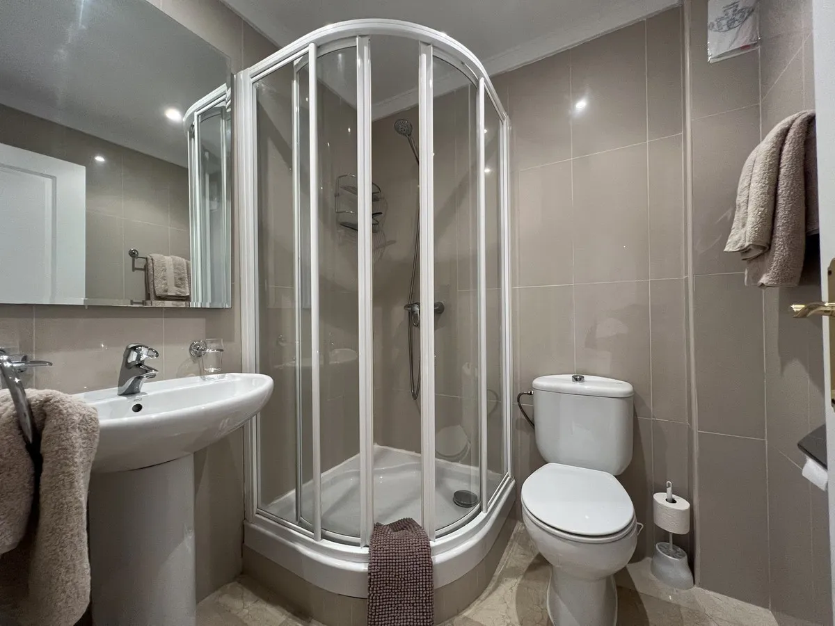 d03f0725-6e0f-4c2d-a0c0-b15437c648f5