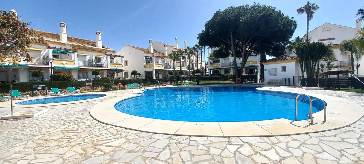 7030747a-a965-494a-8f3a-ad29b8081baa